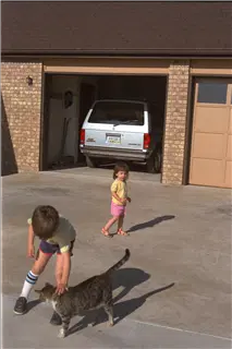 small_9400 1026 cew family, flowersImg0071.webp